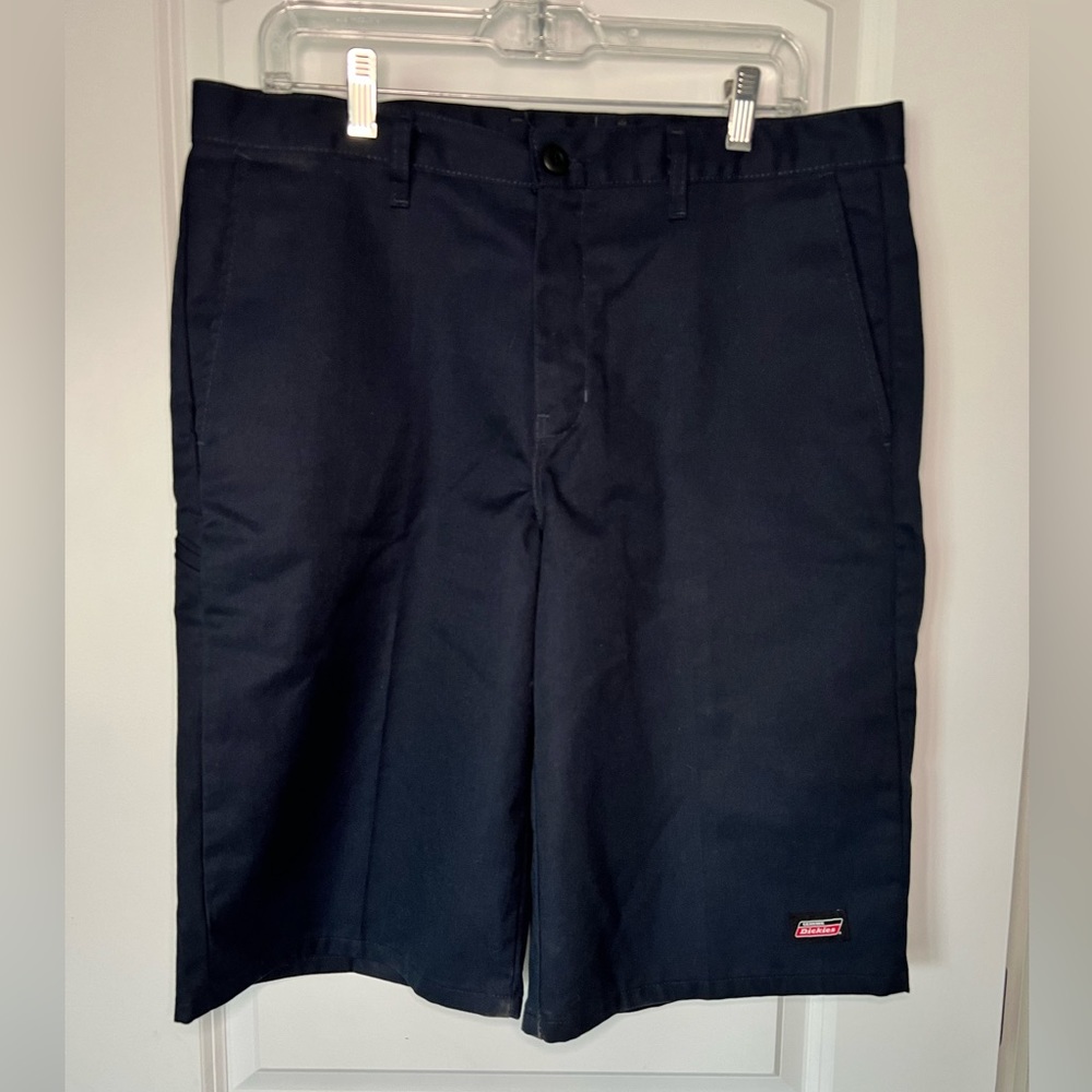 NWOT Dickies Five Pocket Shorts - 34 Waist